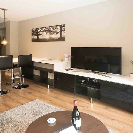 Aaron Wise Apartments Cardiff Buitenkant foto